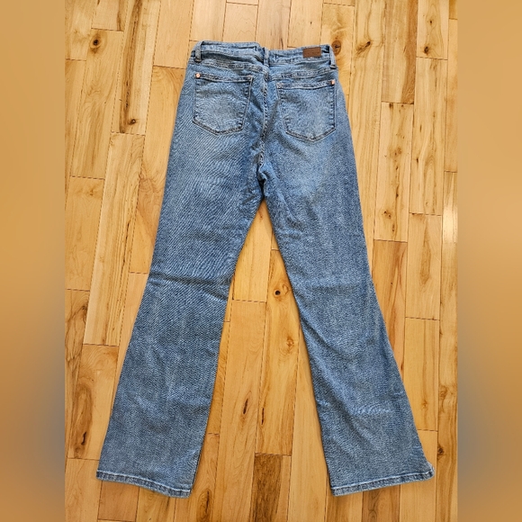 Judy Blue Slim Bootcut Light Wash 9/29 - Picture 9 of 10